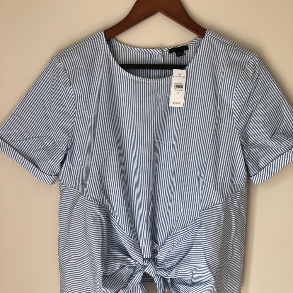 Ann Taylor NWT Elise Crop top size medium